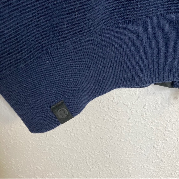 Lululemon Navy Medium Zip Up - Picture 6 of 6
